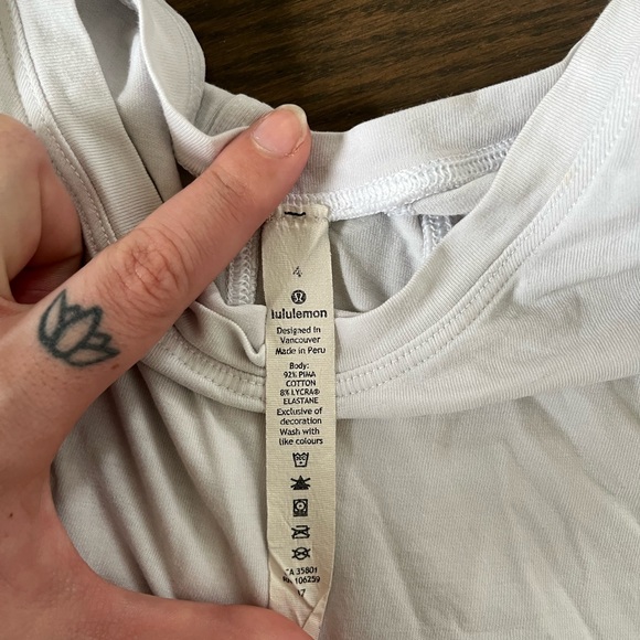 Lululemon Cropped Muscle Tank - Picture 3 of 3